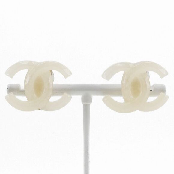 Pre Loved chanel Women white | white Earrings - Picture 1 of 6